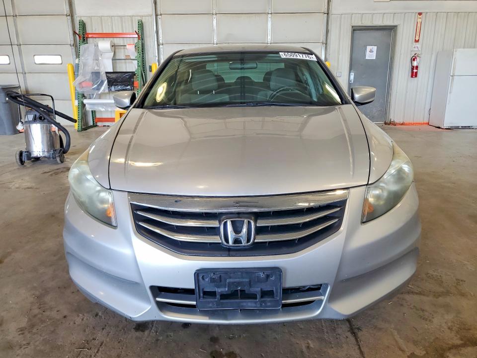 Photo 5 from auction – 2011 HONDA ACCORD with VIN 1HGCP2F38BA073413