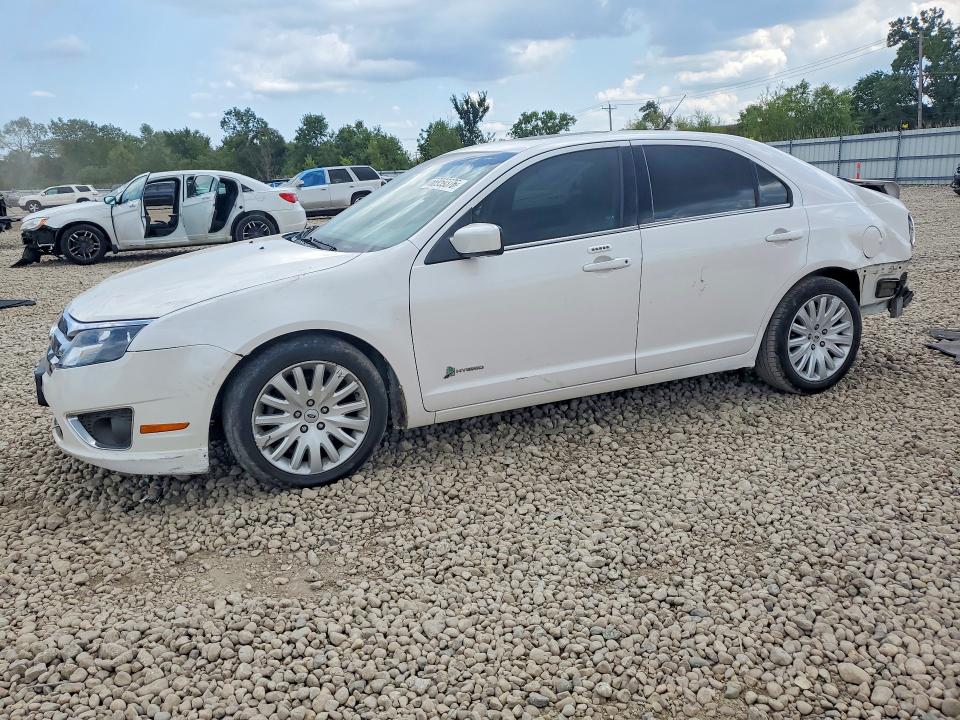 FORD FUSION 2011 with VIN 3FADP0L31BR118960 - Photo from auction