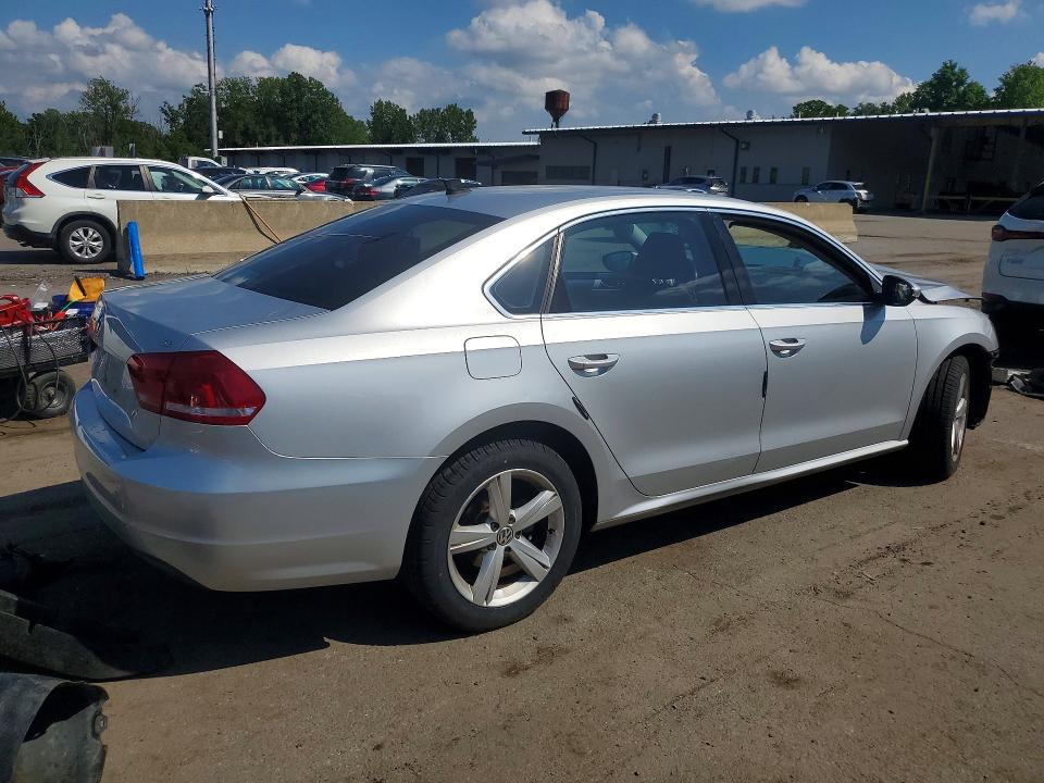 Photo 3 from auction – 2012 VOLKSWAGEN PASSAT with VIN 1VWBP7A38CC090018