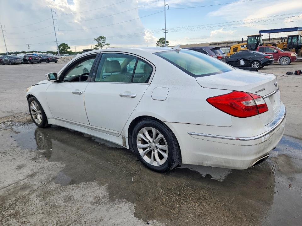 Photo 2 from auction – 2012 HYUNDAI GENESIS with VIN KMHGC4DD4CU167089