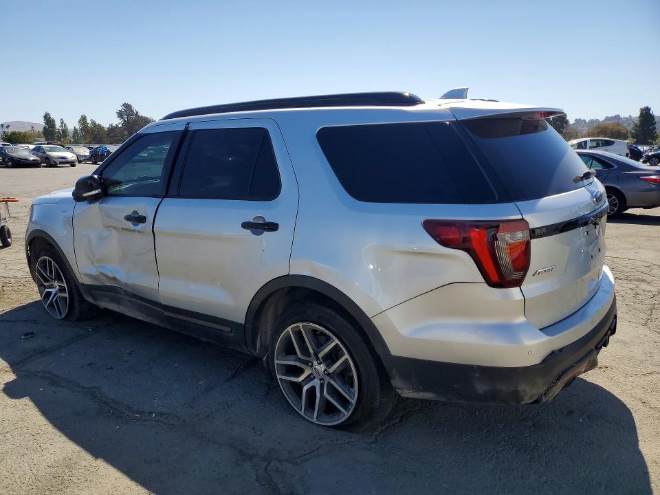 Photo 2 from auction – 2016 FORD EXPLORER with VIN 1FM5K8GT4GGB19200