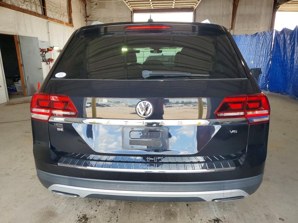 Photo 6 from auction – 2018 VOLKSWAGEN ATLAS with VIN 1V2DR2CA1JC501341