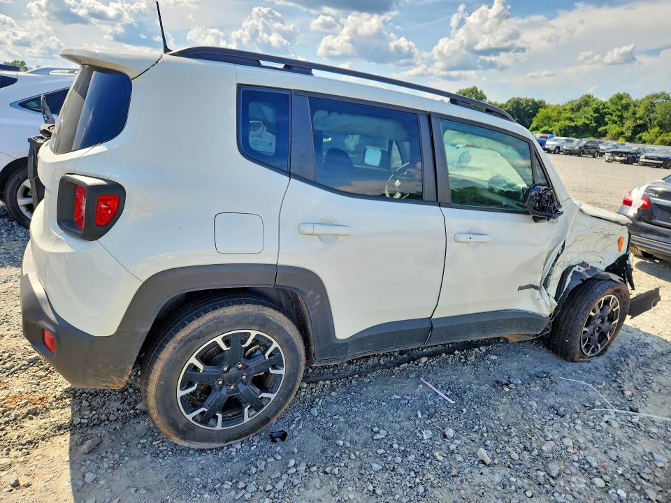 Photo 3 from auction – 2023 JEEP RENEGADE with VIN ZACNJDB15PPP38359