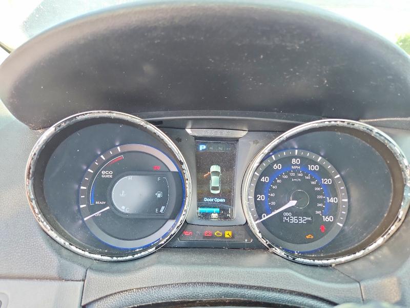 Photo 9 from auction – 2015 HYUNDAI SONATA HYBRID with VIN KMHEC4A47FA127316