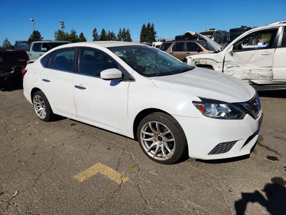 Photo 4 from auction – 2019 NISSAN SENTRA with VIN 3N1AB7AP6KY417847