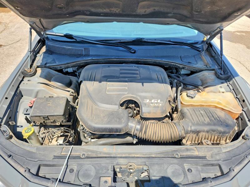 Photo 11 from auction – 2017 CHRYSLER 300 with VIN 2C3CCAAGXHH612630