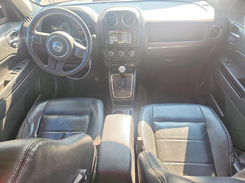 Photo 8 from auction – 2016 JEEP PATRIOT with VIN 1C4NJRFB2GD697108