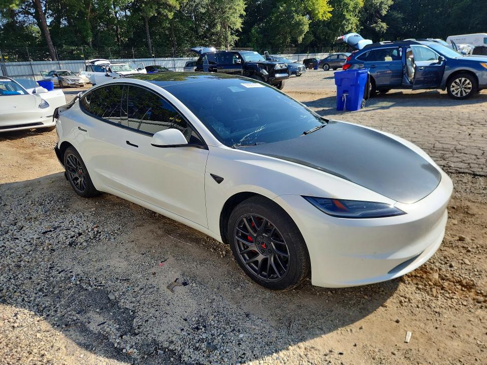 Снимка 4 от търг – 2024 TESLA MODEL 3 с VIN 5YJ3E1EA2RF854928