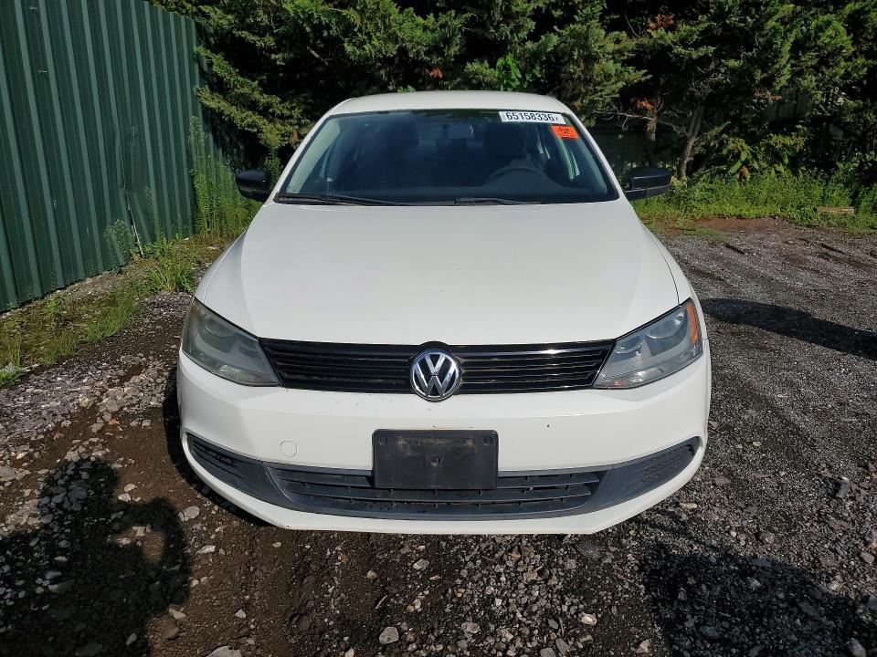 Photo 5 from auction – 2013 VOLKSWAGEN JETTA with VIN 3VW2K7AJ0DM227918