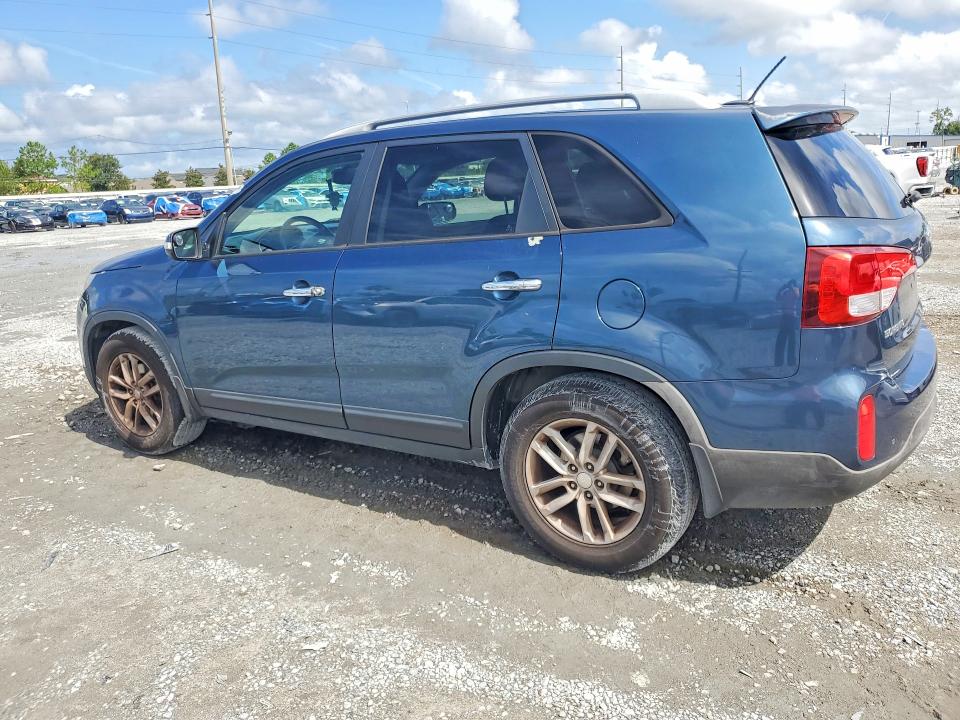 Photo 2 from auction – 2014 KIA SORENTO with VIN 5XYKT3A60EG437535
