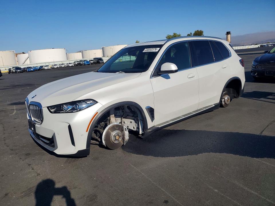 BMW X5 2024 с VIN 5UX23EU03R9V61209 - Снимка от търг