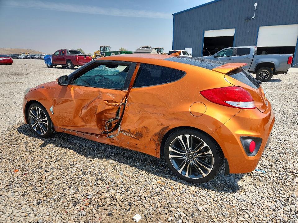 Photo 2 from auction – 2016 HYUNDAI VELOSTER with VIN KMHTC6AE3GU299306