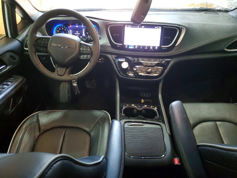 Photo 8 from auction – 2025 CHRYSLER PACIFICA with VIN 2C4RC1GG0SR514687