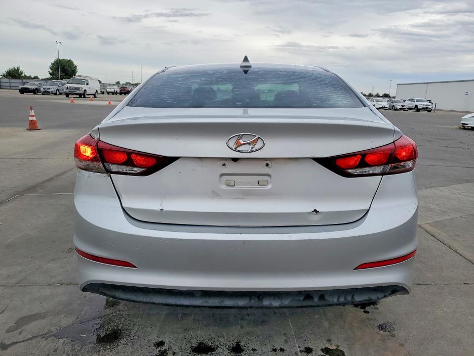 Снимка 6 от търг – 2018 HYUNDAI ELANTRA с VIN 5NPD84LF2JH246974