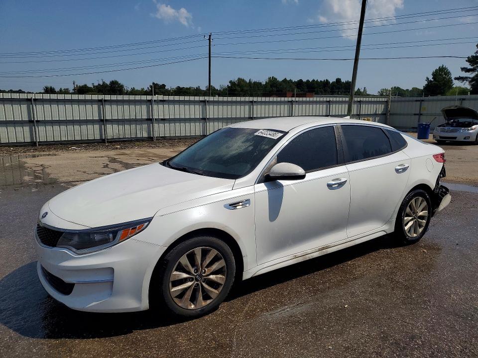KIA OPTIMA 2018 مع رقم تعريف المركبة 5XXGT4L37JG257451 - صورة من المزاد