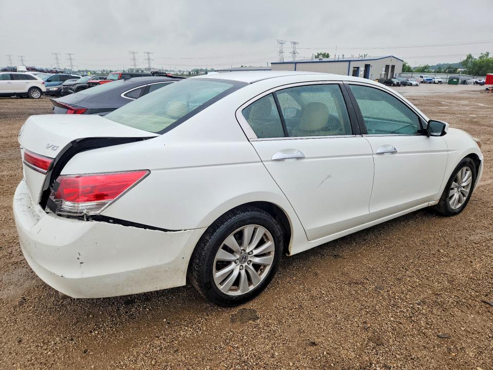 Photo 3 from auction – 2012 HONDA ACCORD with VIN 1HGCP3F81CA030972