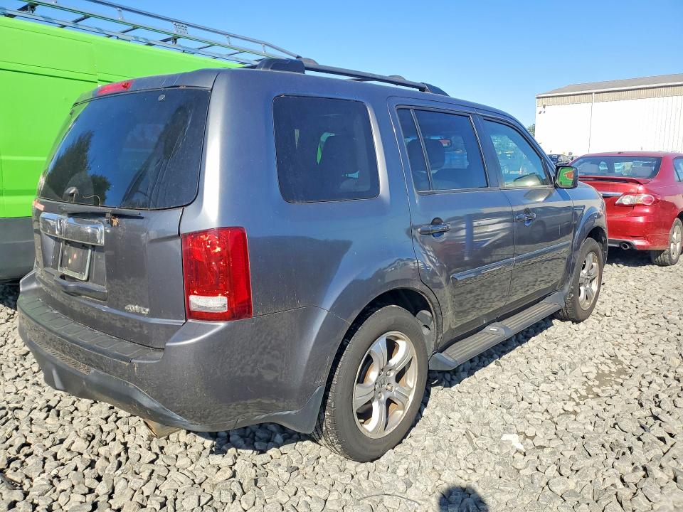 Photo 3 from auction – 2013 HONDA PILOT with VIN 5FNYF4H54DB034460