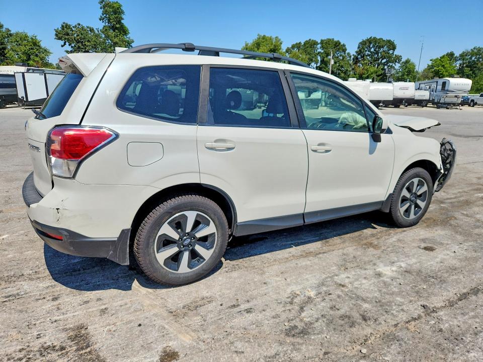 Photo 3 from auction – 2018 SUBARU FORESTER with VIN JF2SJAGC5JH591989