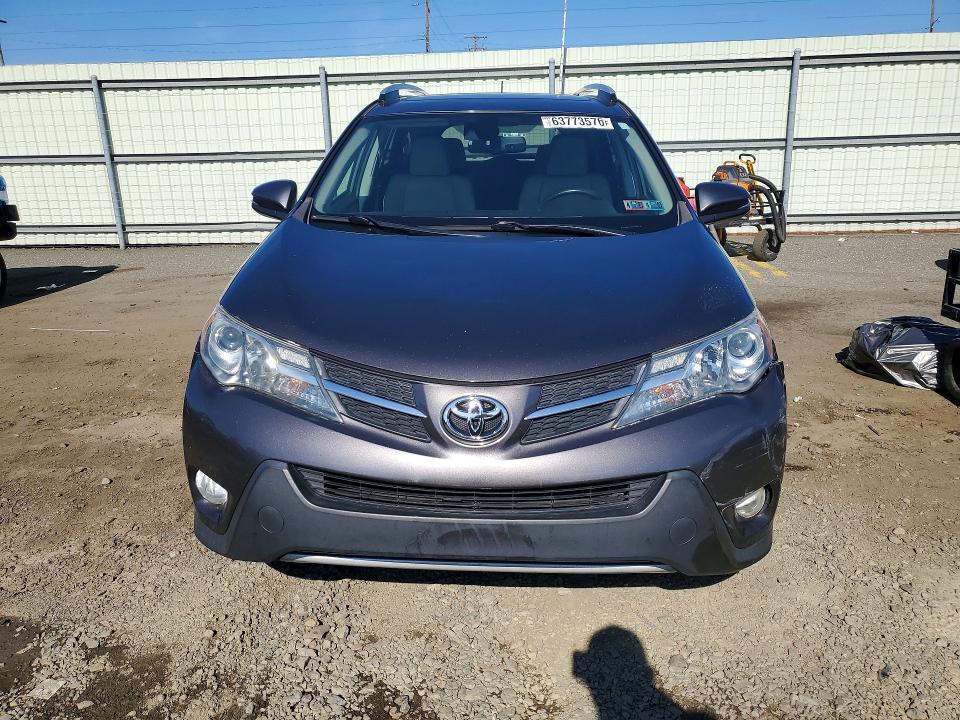 Photo 5 from auction – 2014 TOYOTA RAV4 with VIN 2T3DFREV0EW136348