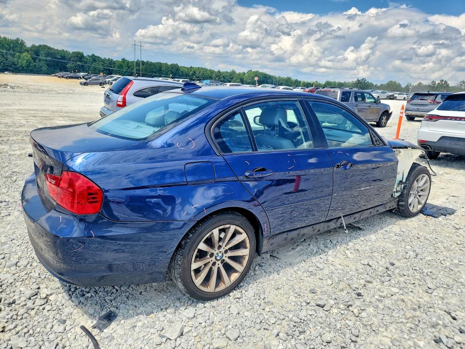 Photo 3 from auction – 2011 BMW 328 with VIN WBAPK5C58BA662397