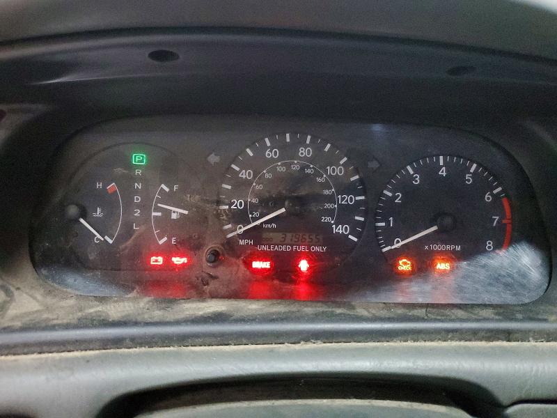 Photo 9 from auction – 1998 TOYOTA CAMRY with VIN 4T1BG22KXWU221925