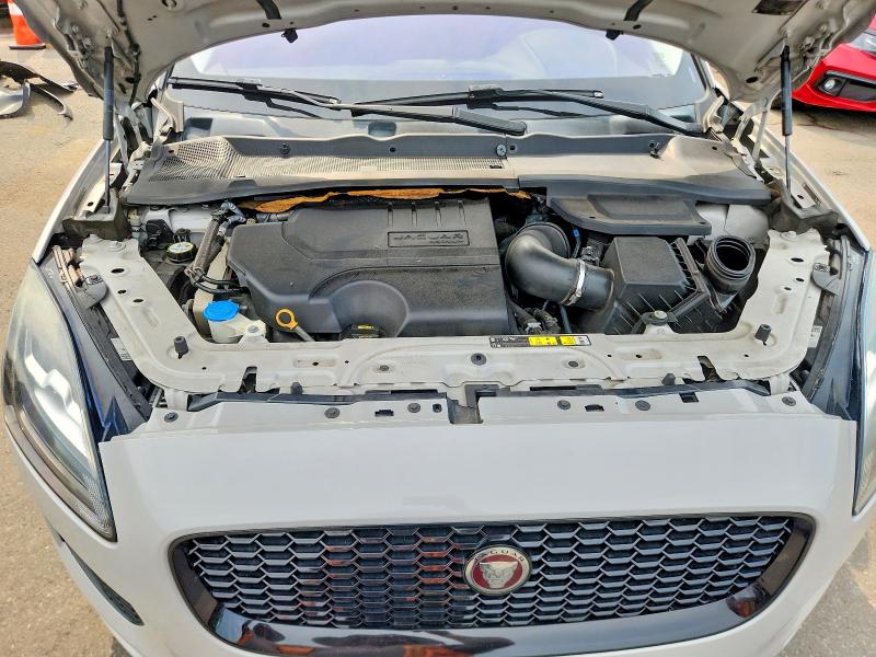 Фото 12 с аукциона – 2018 JAGUAR E-PACE с VIN SADFP2FX3J1Z18086