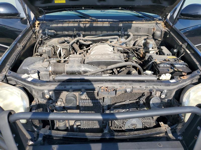 Photo 12 from auction – 2004 TOYOTA SEQUOIA with VIN 5TDBT48A54S223318