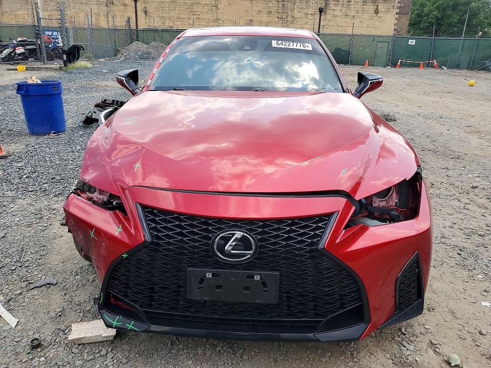 Photo 5 from auction – 2022 LEXUS IS with VIN JTHGZ1E22N5026516