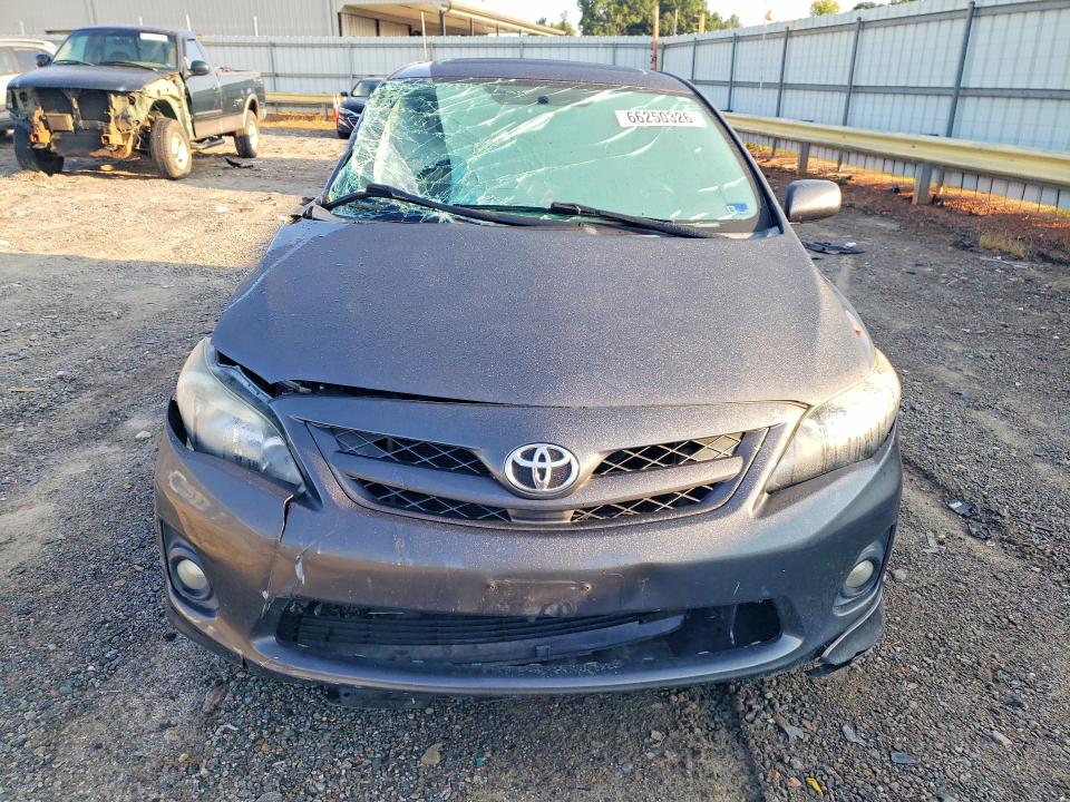 Photo 5 from auction – 2012 TOYOTA COROLLA with VIN 2T1BU4EE7CC912188