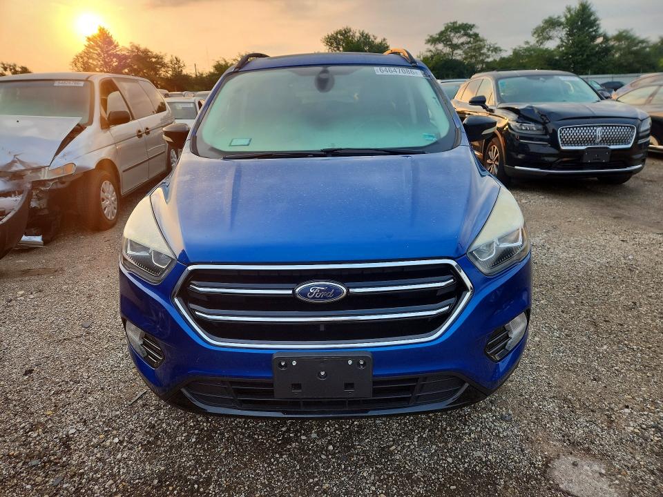 Photo 5 from auction – 2017 FORD ESCAPE with VIN 1FMCU9JD8HUE67691