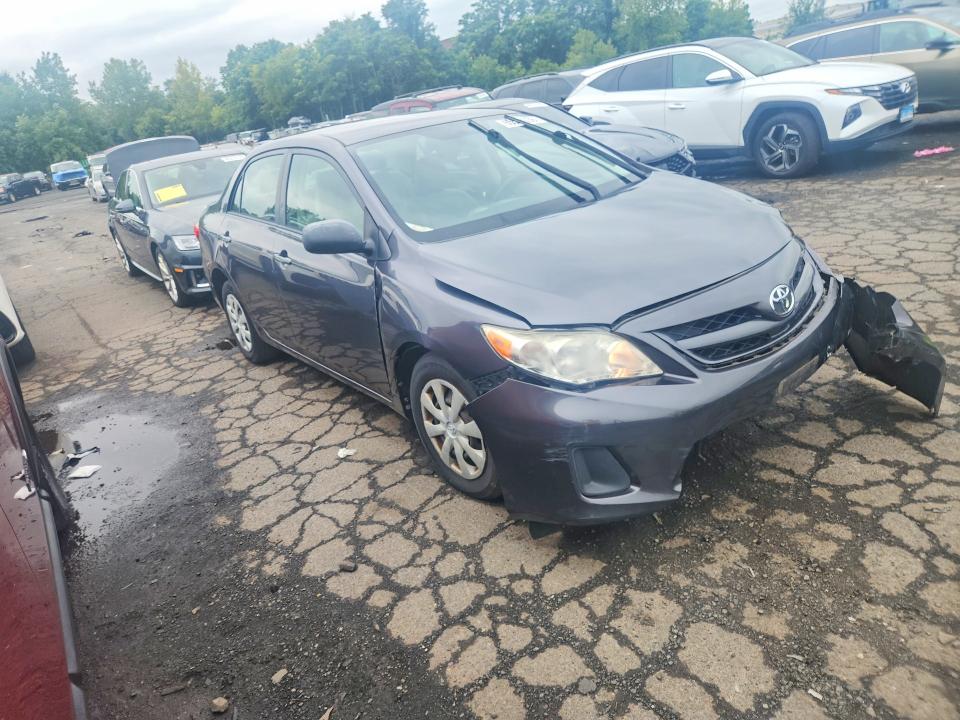 Снимка 4 от търг – 2011 TOYOTA COROLLA с VIN JTDBU4EE8B9141552
