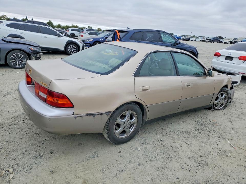 Photo 3 from auction – 1997 LEXUS ES with VIN JT8BF22G6V0029201
