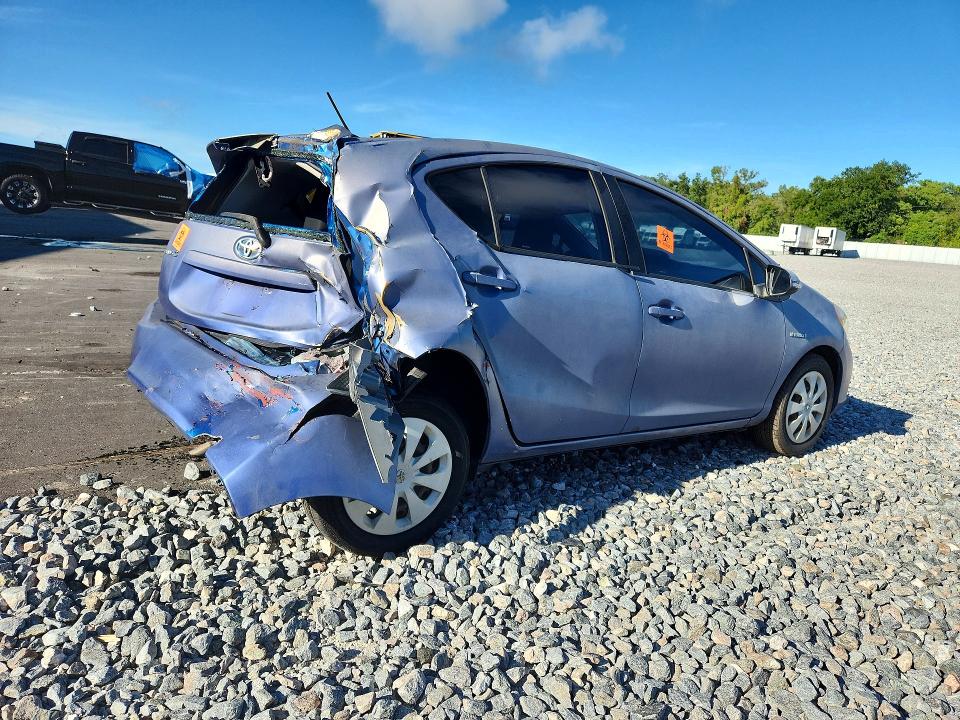Photo 3 from auction – 2014 TOYOTA PRIUS C with VIN JTDKDTB30E1559507