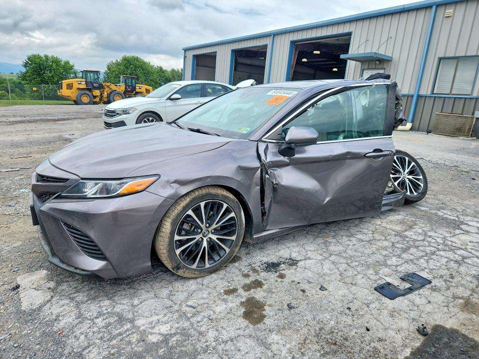 TOYOTA CAMRY 2019 with VIN 4T1B11HK5KU785933 - Photo from auction