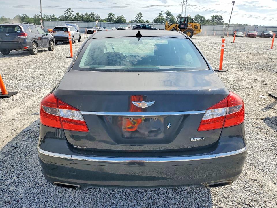 Photo 6 from auction – 2013 HYUNDAI GENESIS with VIN KMHGC4DD2DU224696