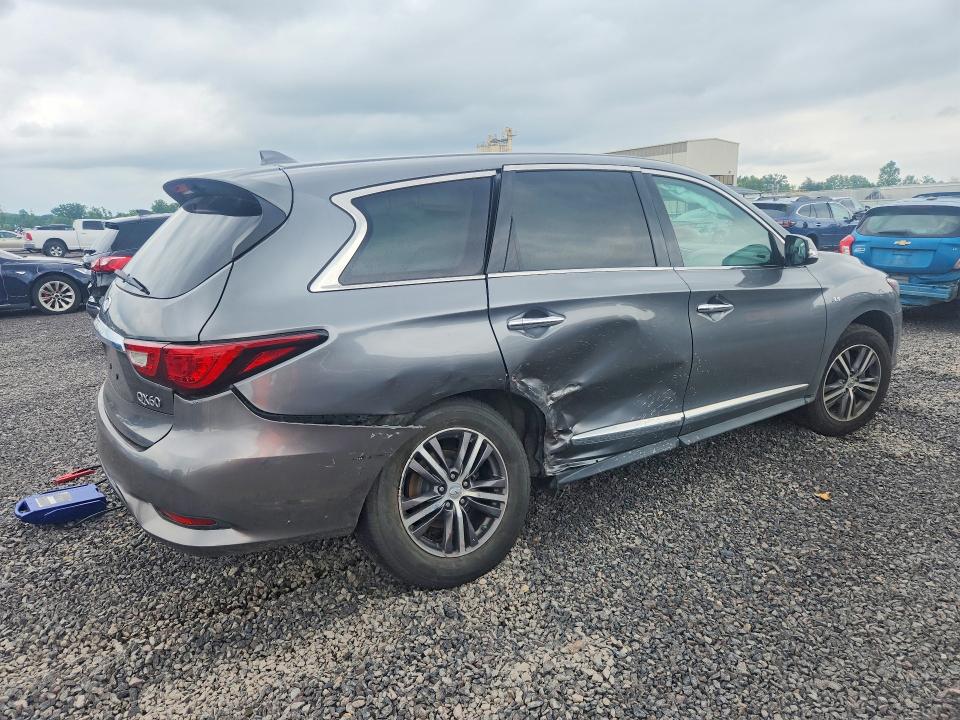Снимка 3 от търг – 2018 INFINITI QX60 с VIN 5N1DL0MN2JC512787