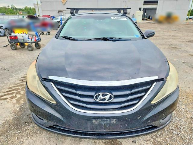 Photo 5 from auction – 2011 HYUNDAI SONATA with VIN 5NPEB4AC8BH198607