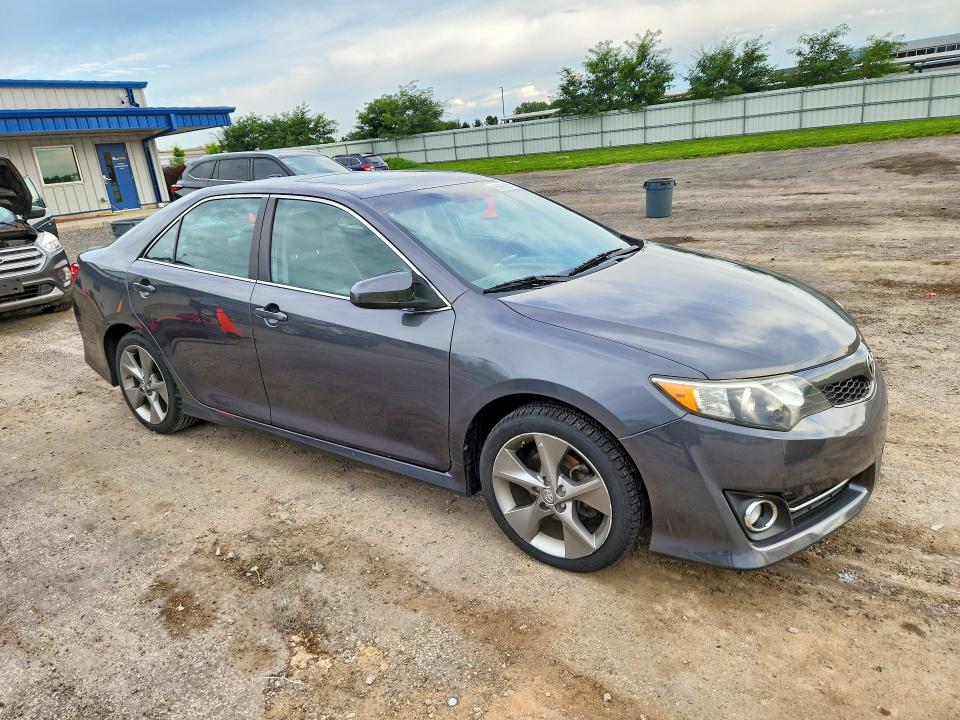 Photo 4 from auction – 2012 TOYOTA CAMRY with VIN 4T1BK1FK3CU017451