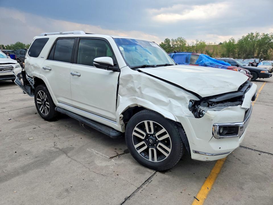 Снимка 4 от търг – 2020 TOYOTA 4RUNNER с VIN JTEBU5JR7L5772327