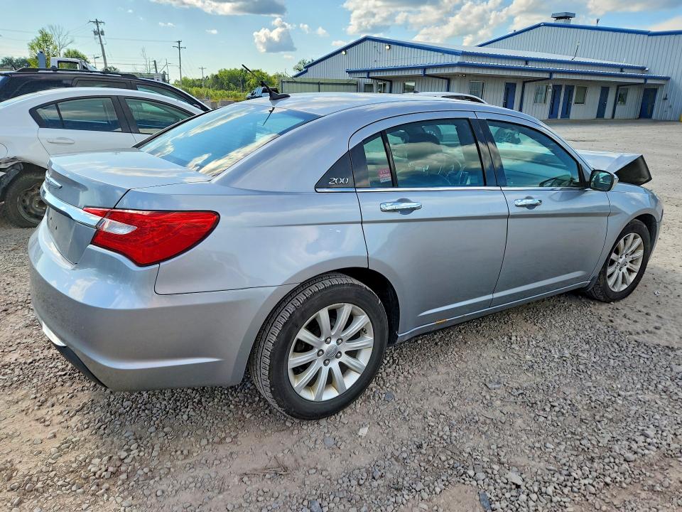 Photo 3 from auction – 2014 CHRYSLER 200 with VIN 1C3CCBCG2EN156788