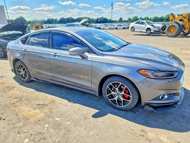 Zdjęcie 4 z aukcji – 2013 FORD FUSION z VIN 3FA6P0LU8DR325396
