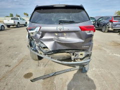 Photo 6 from auction – 2018 TOYOTA HIGHLANDER with VIN 5TDBZRFH0JS826815