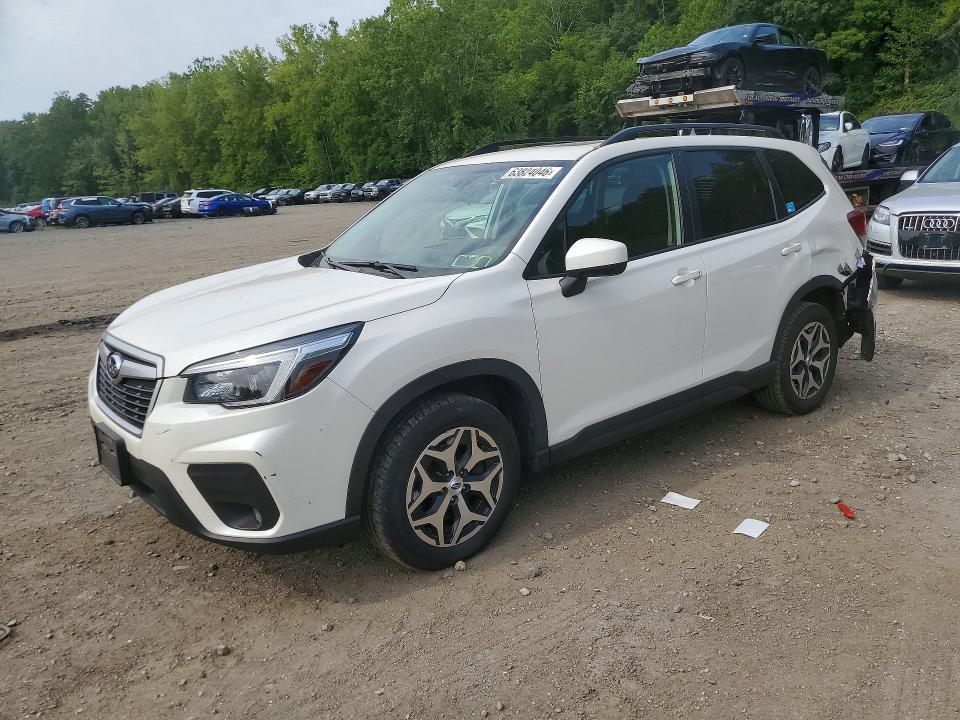 SUBARU FORESTER 2021 with VIN JF2SKAFC4MH418595 - Photo from auction