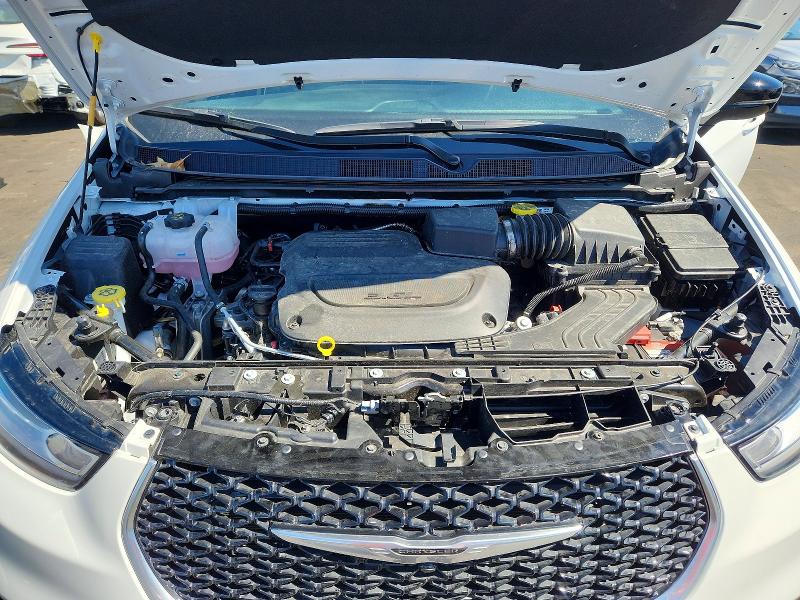 Photo 12 from auction – 2026 CHRYSLER PACIFICA with VIN 2C4RC1GG7TR243869