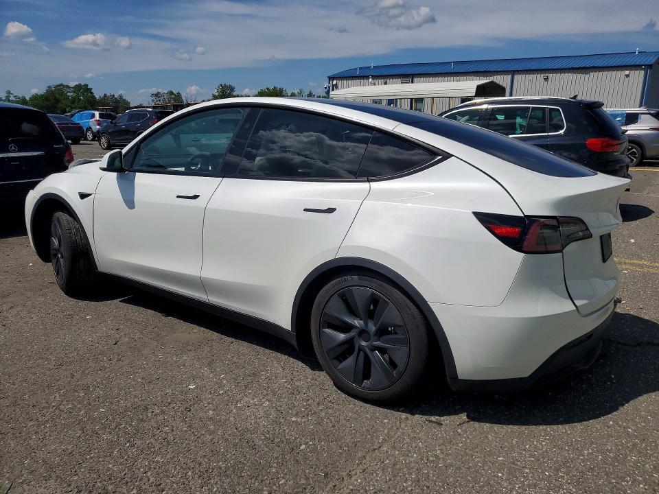 Photo 2 from auction – 2024 TESLA MODEL Y with VIN 7SAYGDEE7RF213541