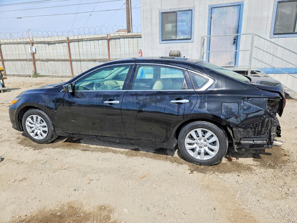 Photo 2 from auction – 2017 NISSAN ALTIMA with VIN 1N4AL3AP2HN337380