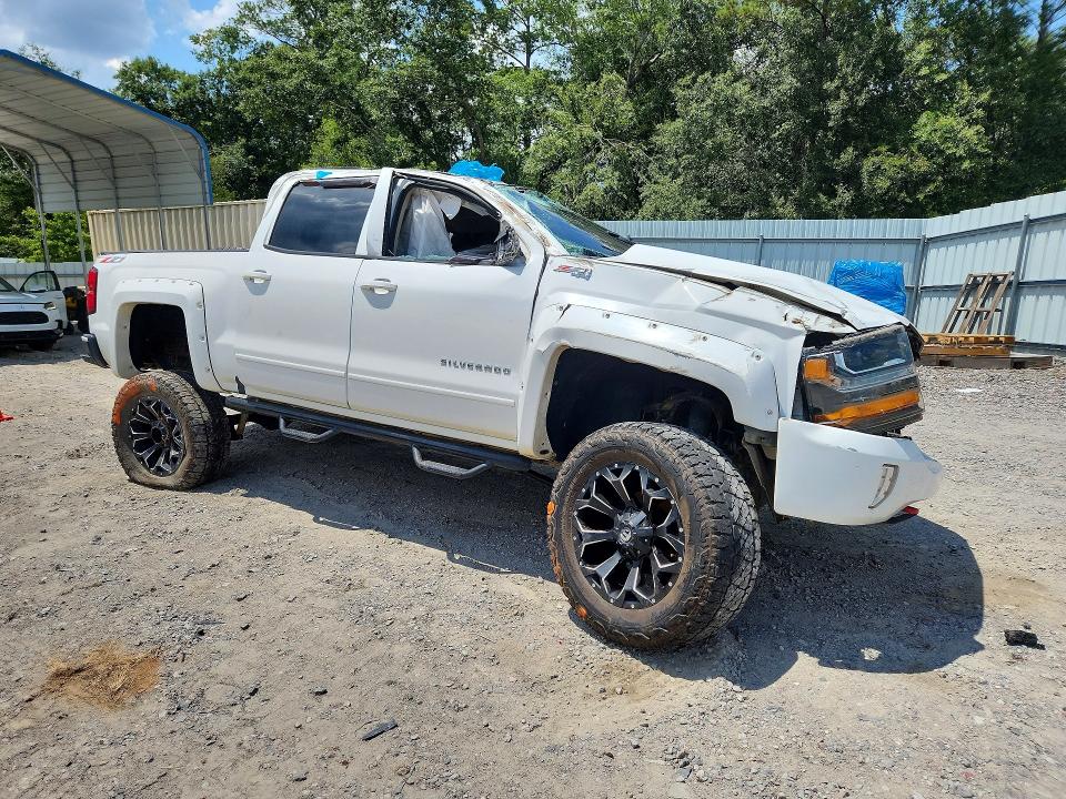 صورة رقم 4 من المزاد - 2018 CHEVROLET SILVERADO مع VIN 3GCUKREC3JG308232