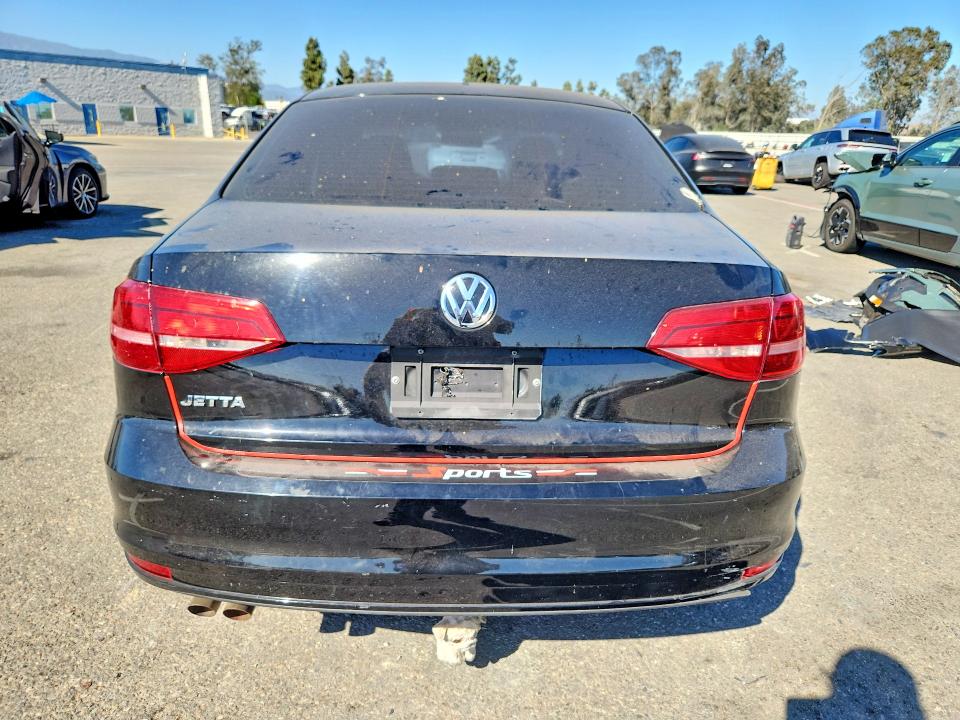 Photo 6 from auction – 2015 VOLKSWAGEN JETTA with VIN 3VW2K7AJ2FM330681
