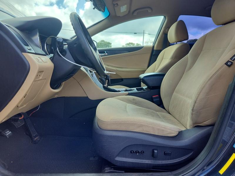Photo 7 from auction – 2012 HYUNDAI SONATA with VIN 5NPEB4AC3CH418852