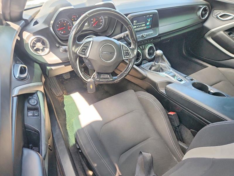 Photo 8 from auction – 2017 CHEVROLET CAMARO with VIN 1G1FA1RX1H0175374